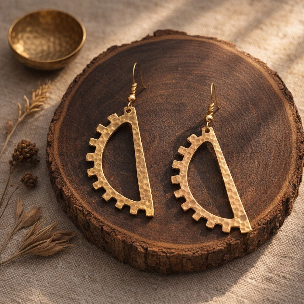 Valyo Heritage earrings - VH-EAR-DROP-GEAR-100 - Lifestyle