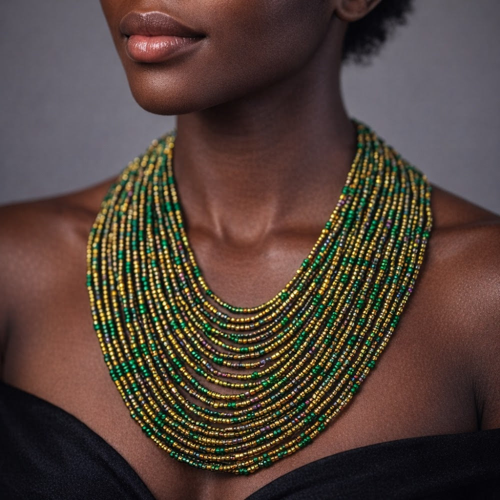 Valyo Heritage necklaces - VH-NKL-BEAD-GRNGLD-057 - Model